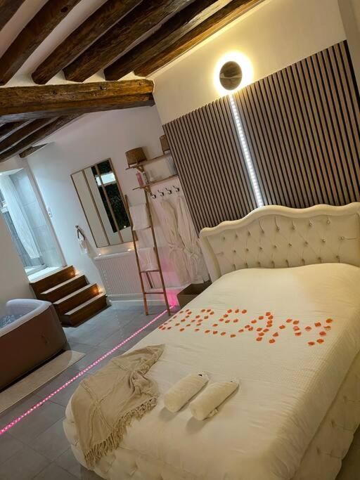 Logement Moderne Avec Jacuzzi Aubervilliers Exteriér fotografie