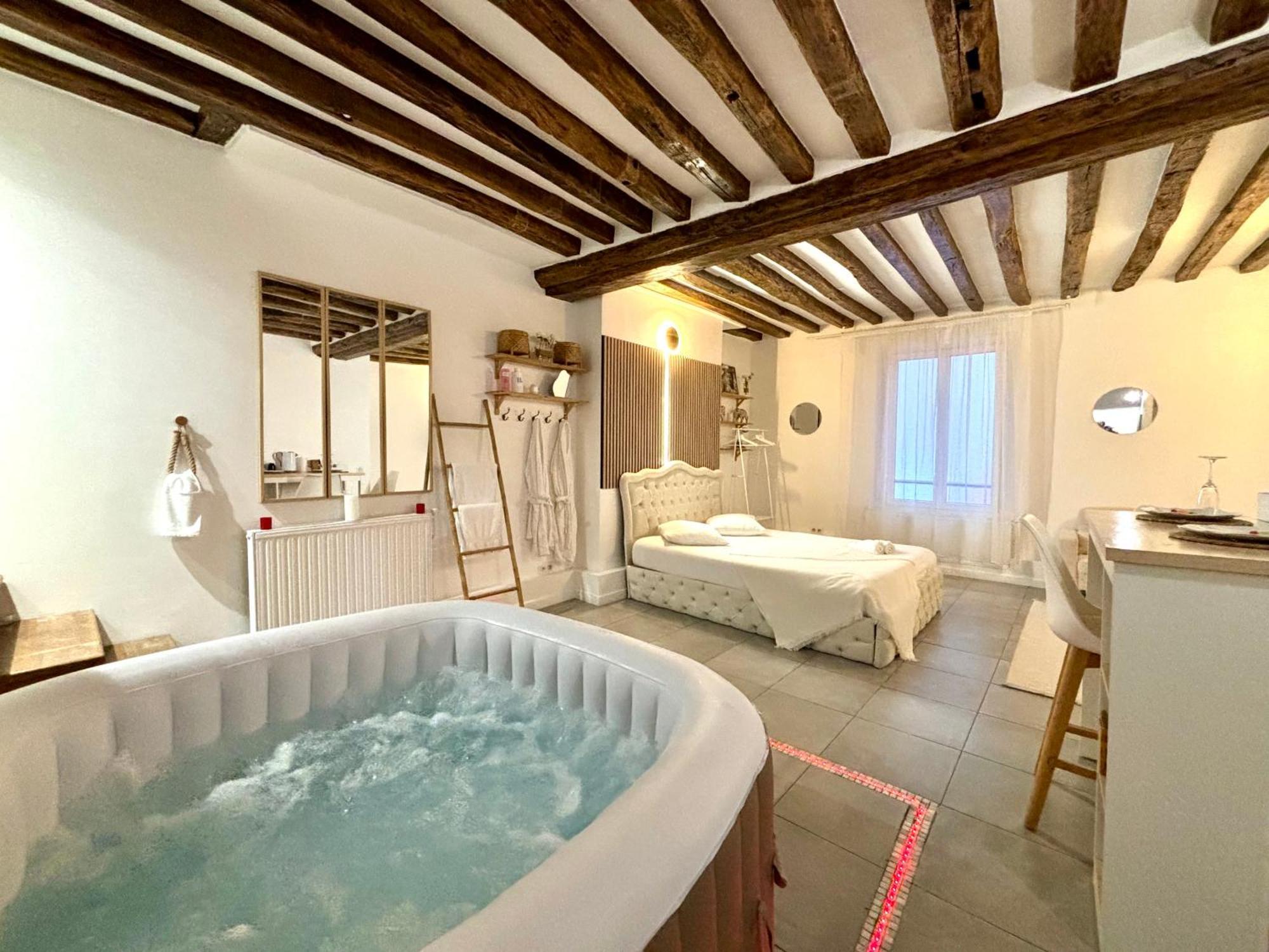 Logement Moderne Avec Jacuzzi Aubervilliers Exteriér fotografie